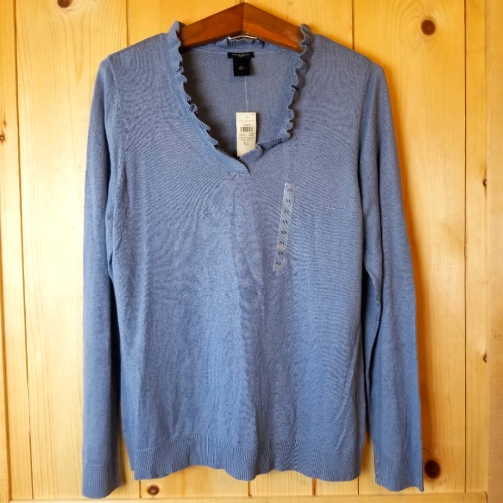 Ann Taylor Factory Ruffle V-Neck Pull-On Long Sleeve Lightweight Sweater…